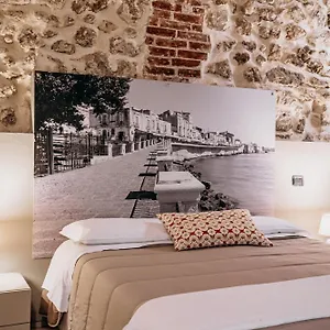 Bed & Breakfast Vicolo Iv Syracuse
